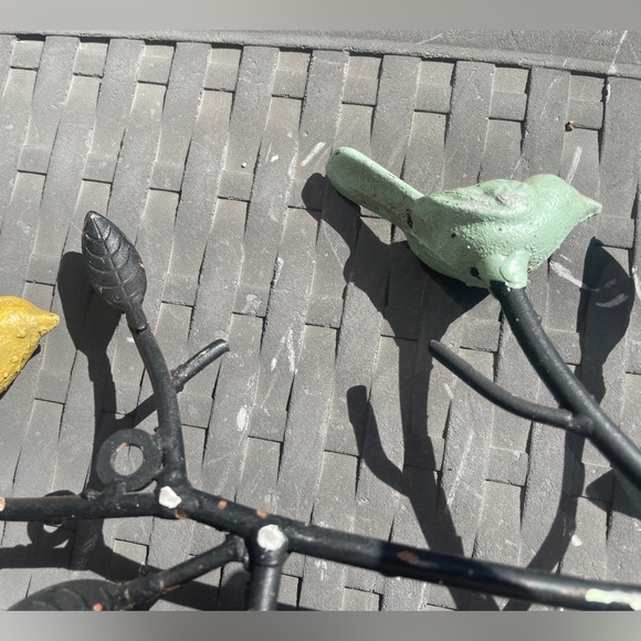 Cottage Core Bird Wall Hook Rack indoor or outdoor - Picture 3 of 8